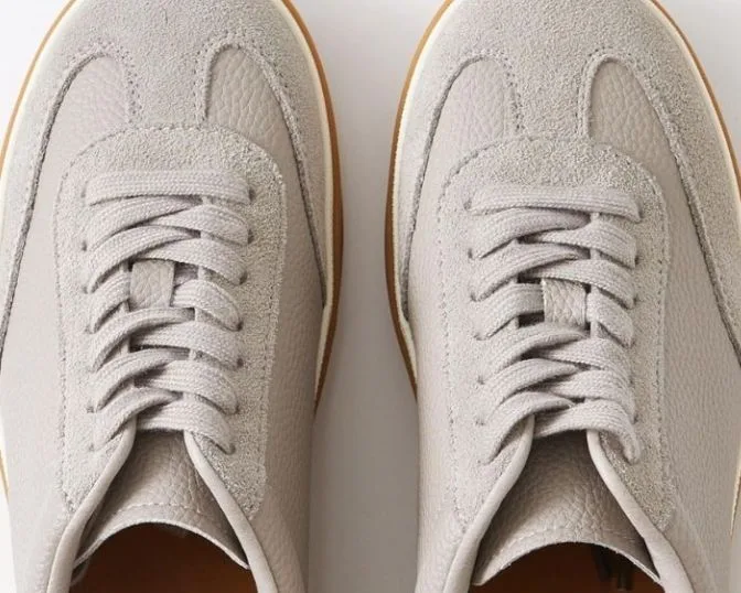 Lace-up shoes